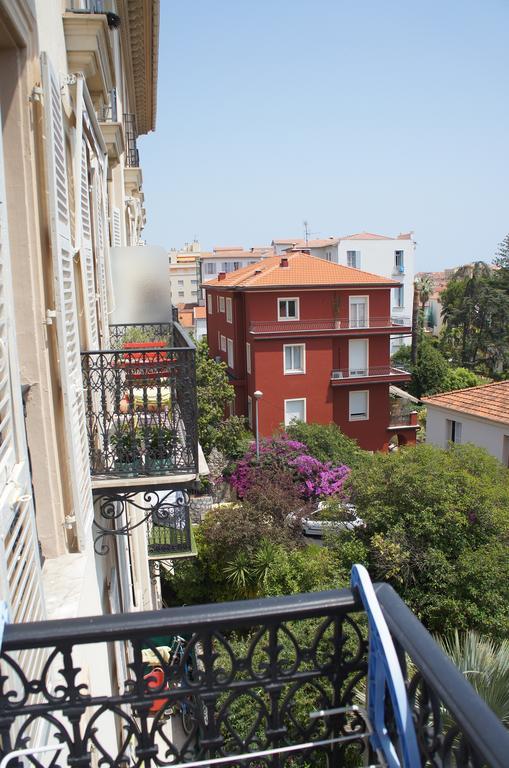 Le Louvre Appartement Menton Buitenkant foto